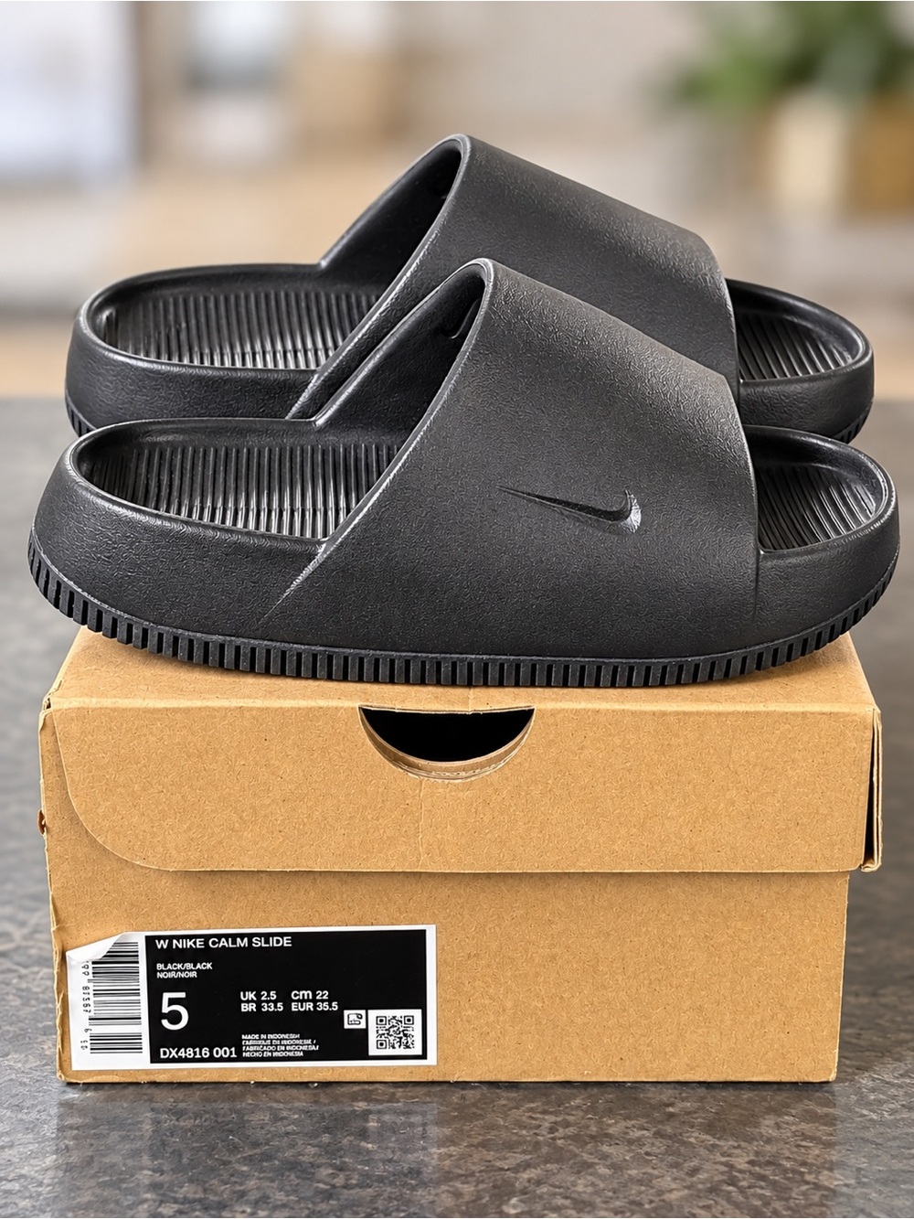 Nike Women’s Calm Slides Black Size 5 DX4816-001 w/ Original Box